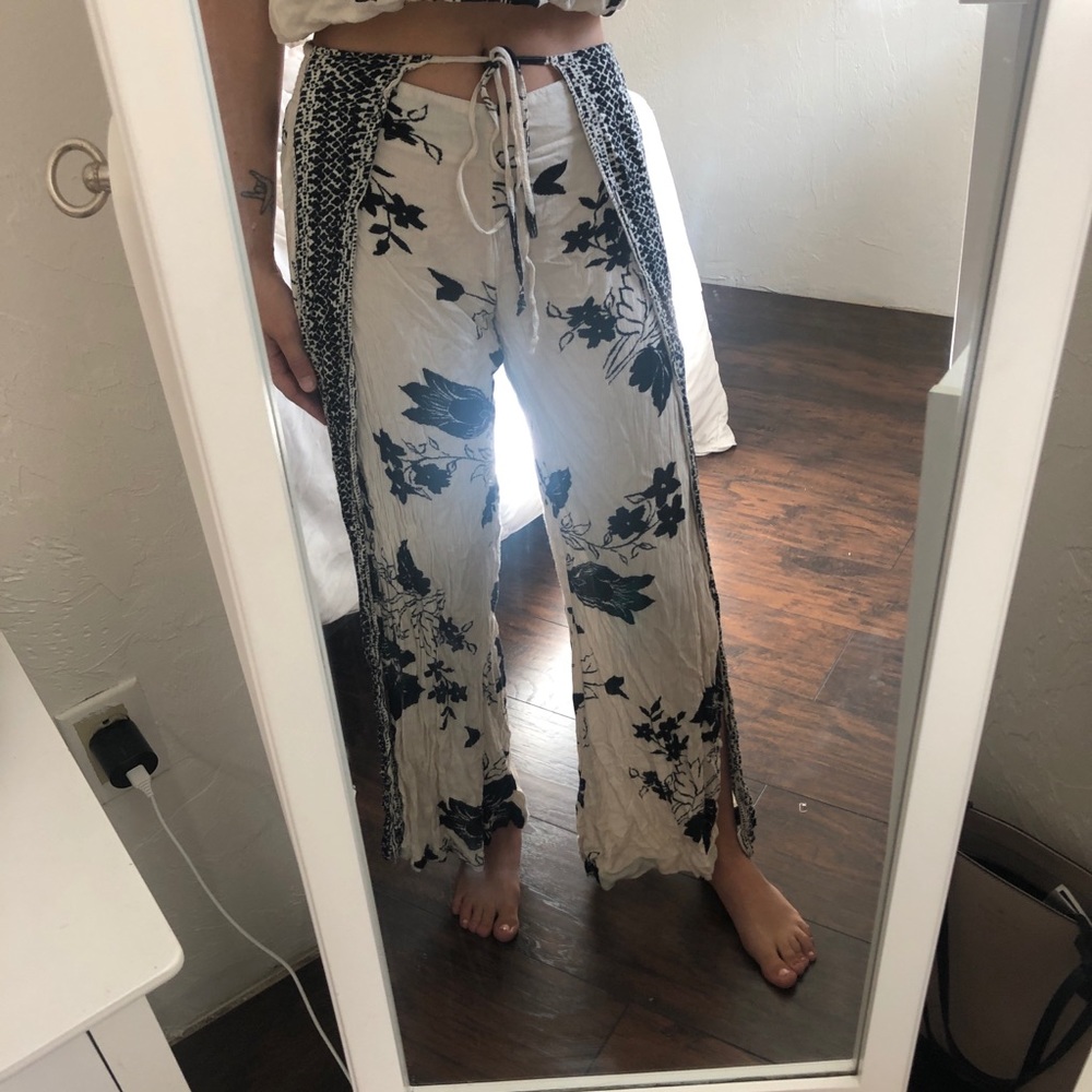 COPY - Billabong flowy front tie pants